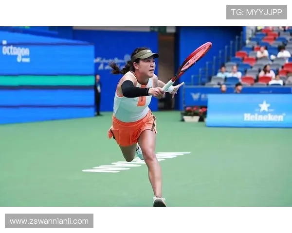 新赛季网球巡回赛激战正酣中国金花与名将同场争辉冲击年终总决赛